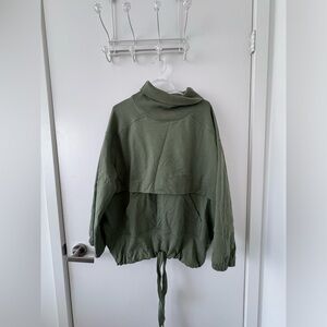 LULULEMON PULLOVER HOODIE